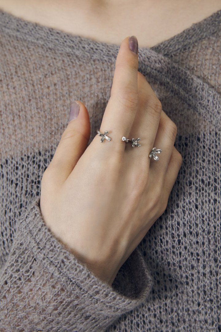 GOLDY Blooming Mini Flower Set Ring