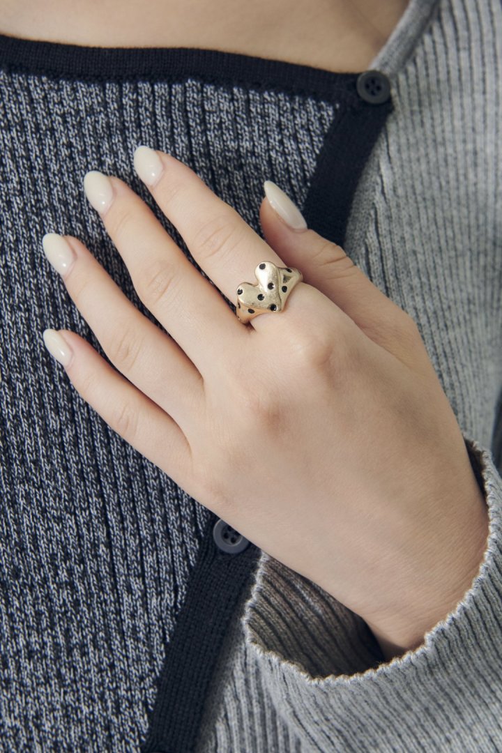 GOLDY ドット ハート メタル リング - matte gold