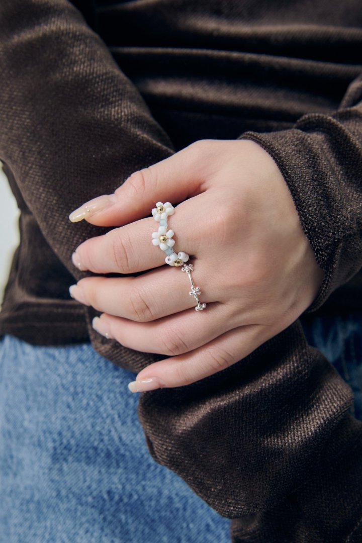 GOLDY flower bead set ring - white
