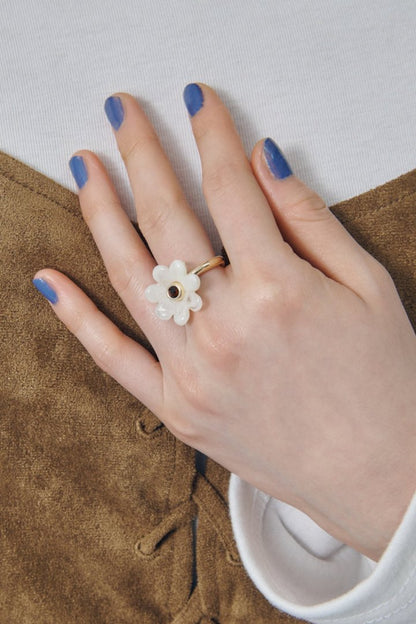 GOLDY puffy bloom ring - Image 9