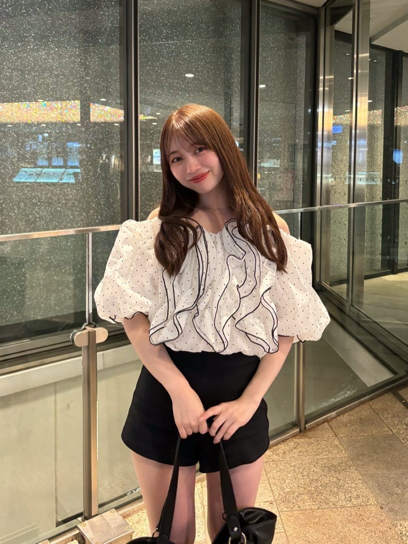 [Set Fair Item #5] CHICO 荷葉邊露肩balloon blouse - Image 39