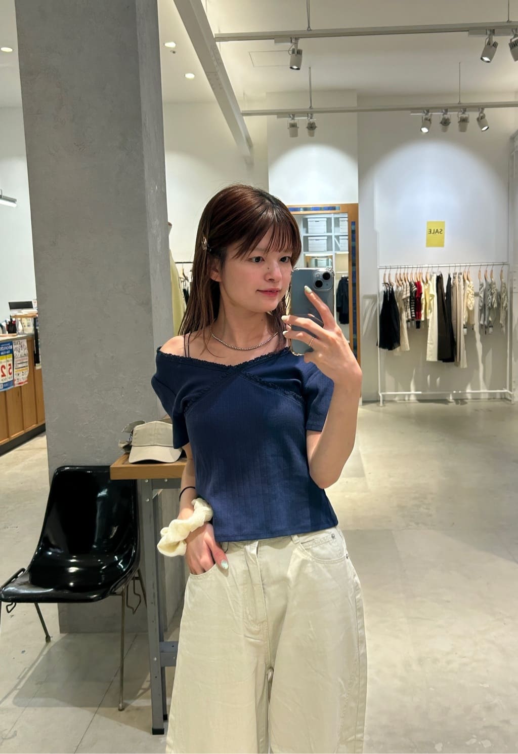 Kastane 羅紋V領Tee + Choker - Image 66