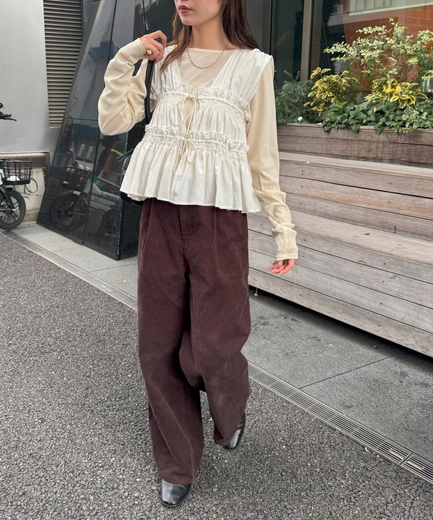 umm. By Discoat 褶褶絲帶 Sleeveless - Image 11