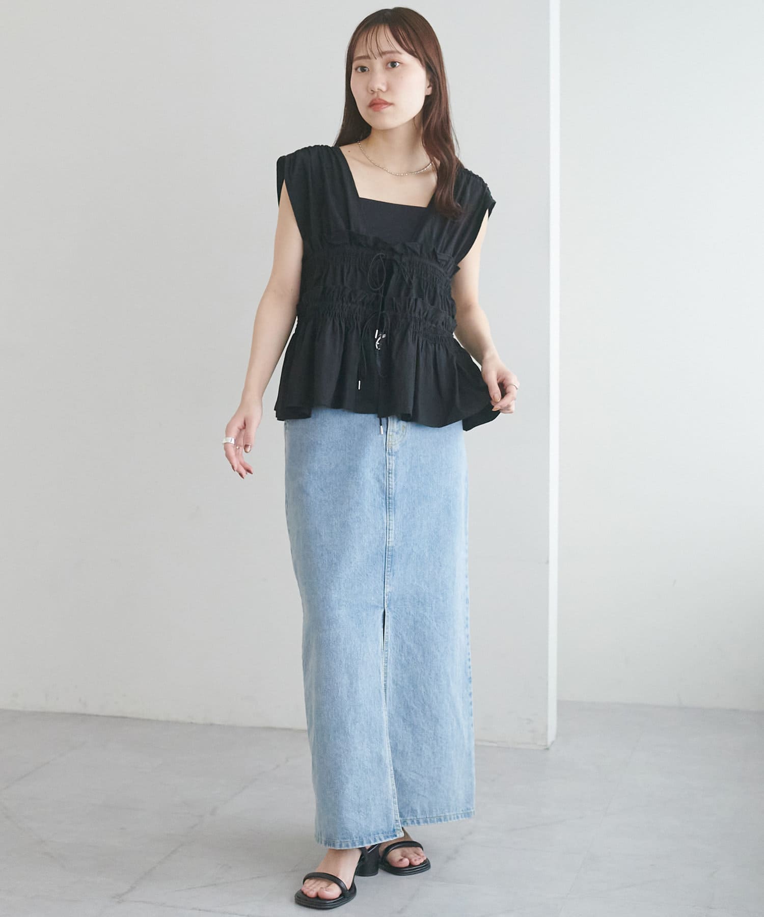 umm. By Discoat 褶褶絲帶 Sleeveless - Image 74