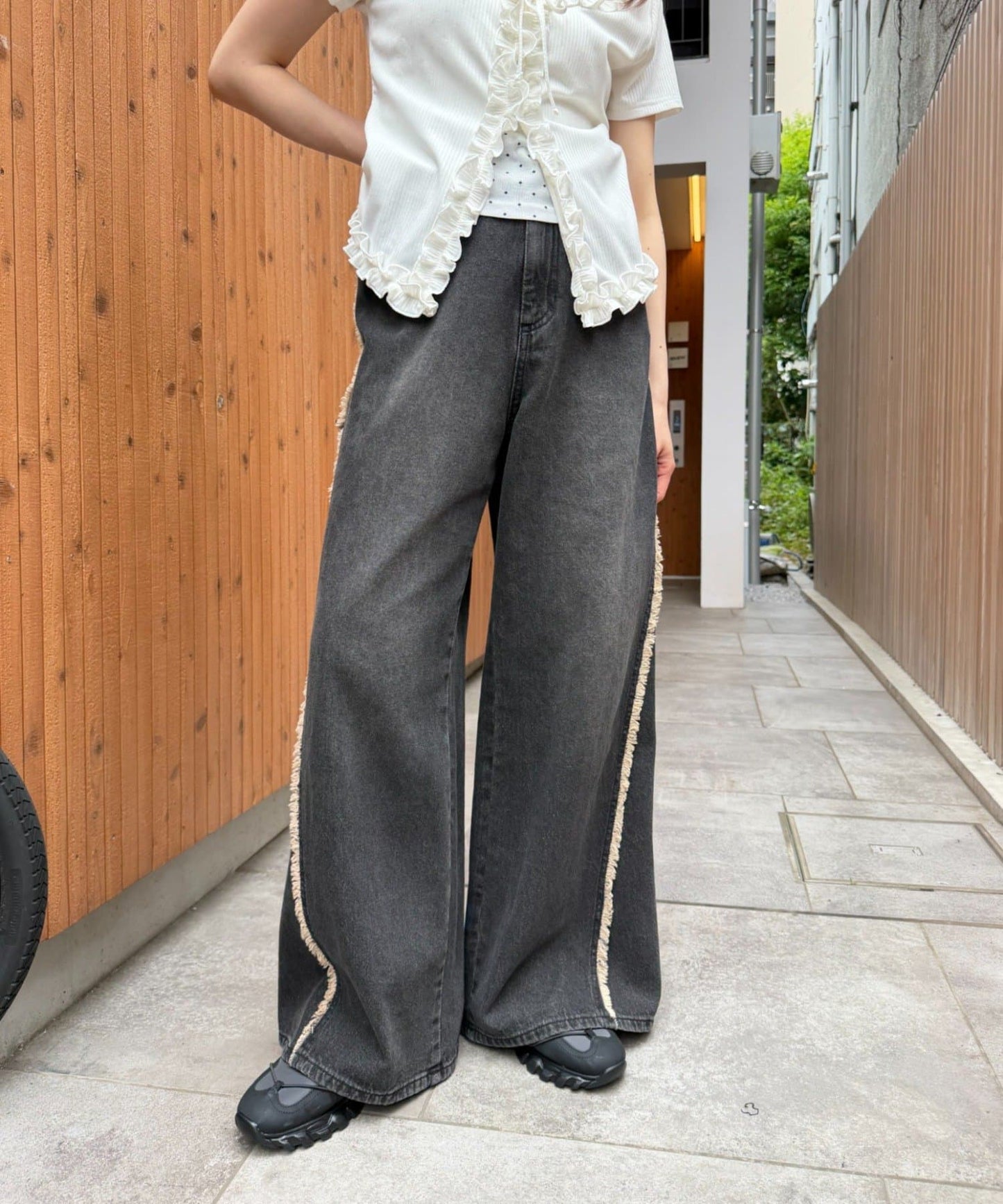 w closet Fringe baggy denim pants - Image 2