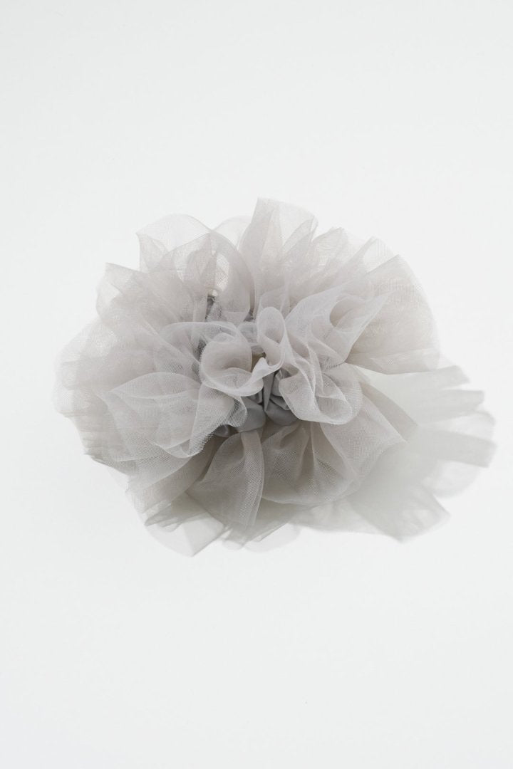 GOLDY Tulle orb scrunchie - Image 4