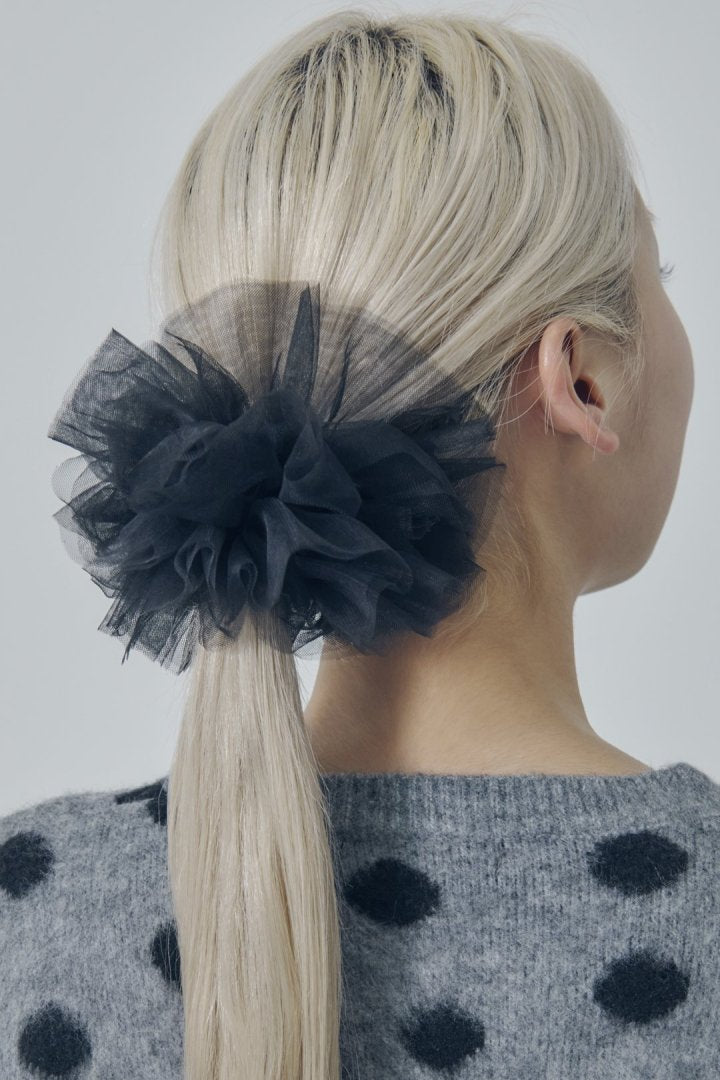 GOLDY Tulle orb scrunchie - Image 11