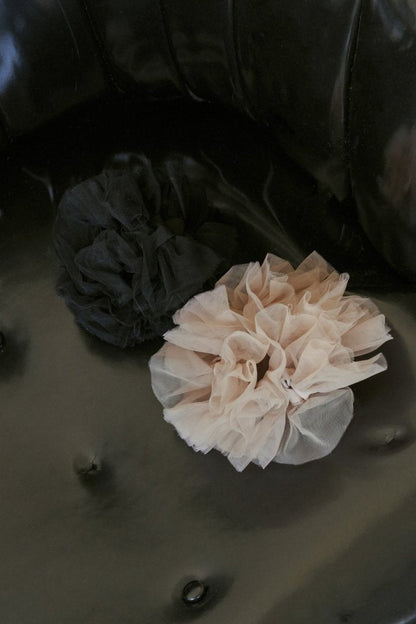 GOLDY Tulle orb scrunchie - Image 17