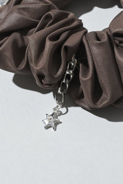 GOLDY glow charm satin scrunchie - Image 23