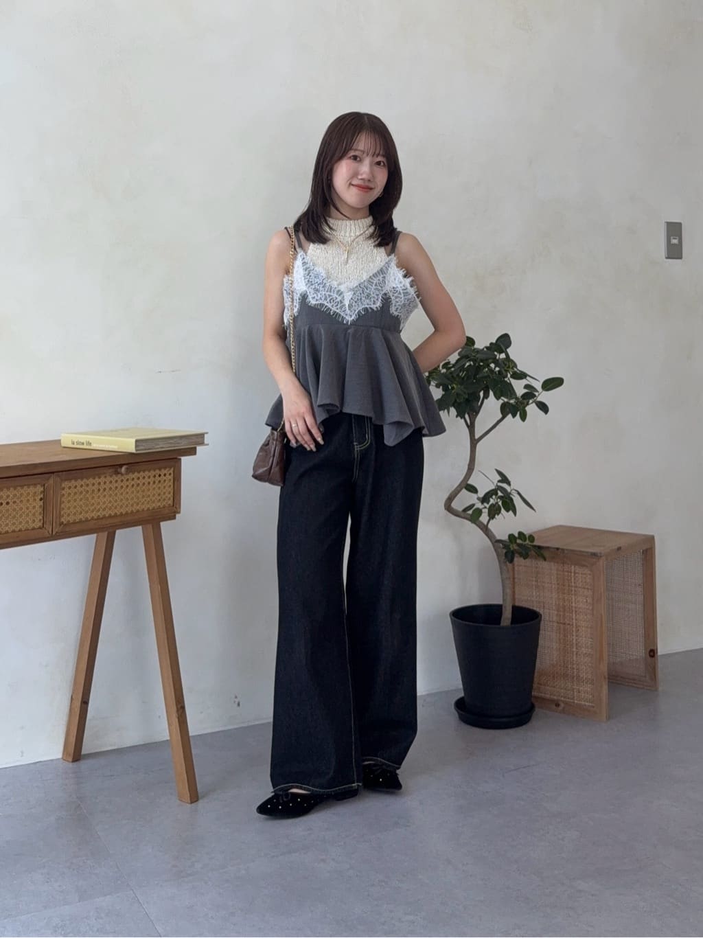 Thevon Lace-paneled frill bustier - Image 33