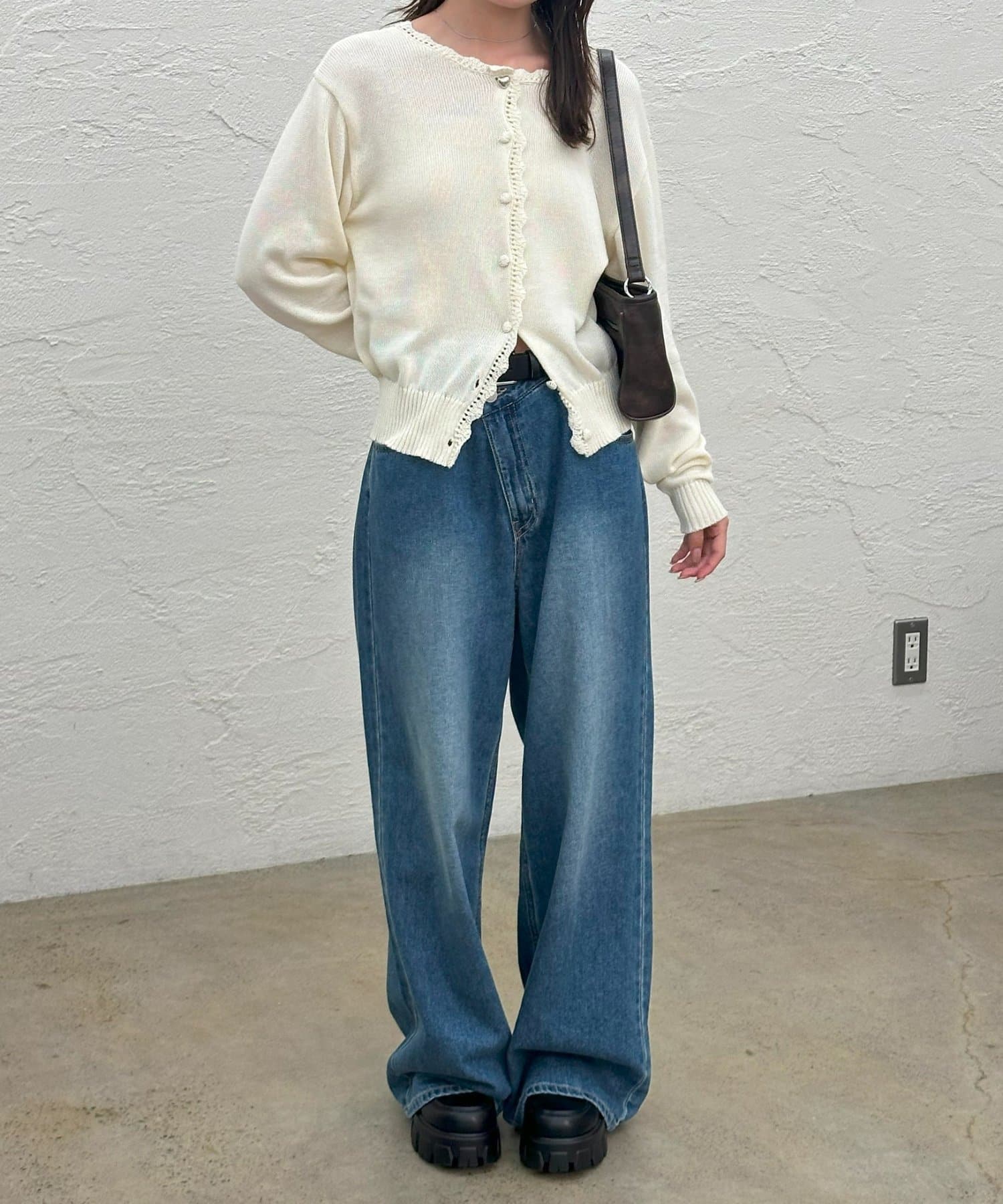 umm. By Discoat 心心紐Cardigan - Image 12