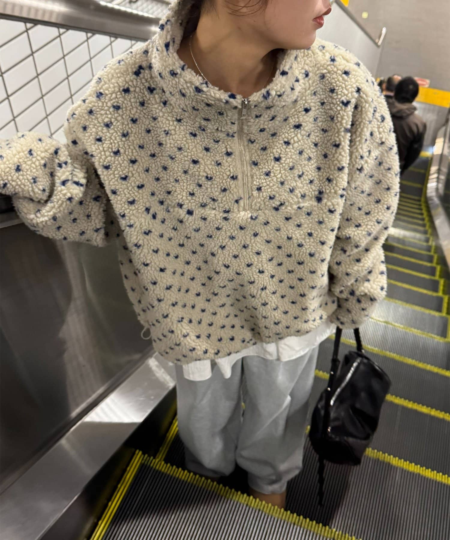 umm. By Discoat 毛毛 half-zip top - Image 4