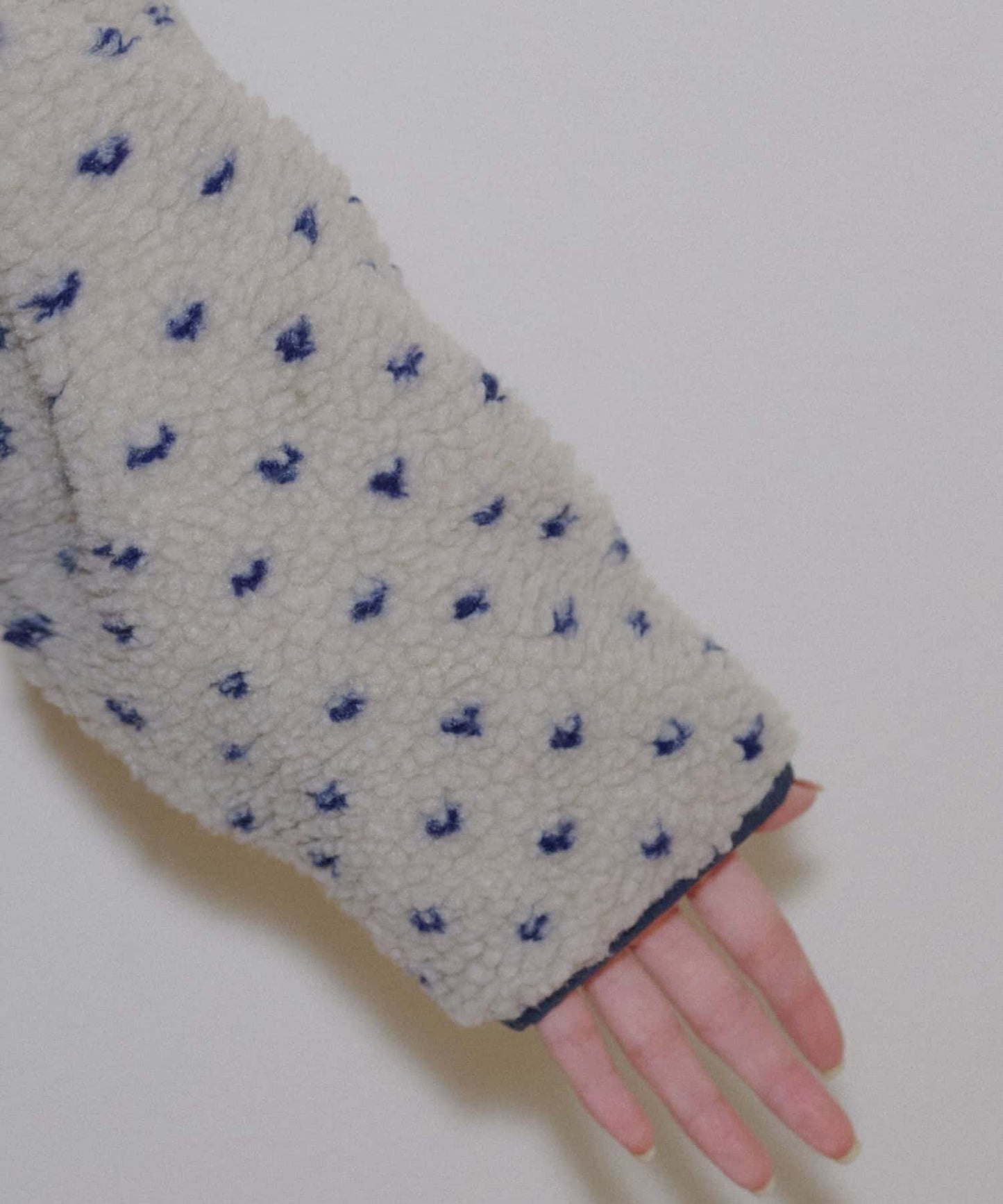 umm. By Discoat 毛毛 half-zip top - Image 50