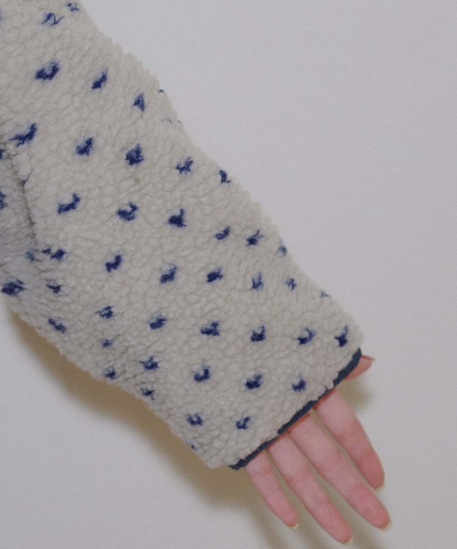 umm. By Discoat 毛毛 half-zip top - Image 50