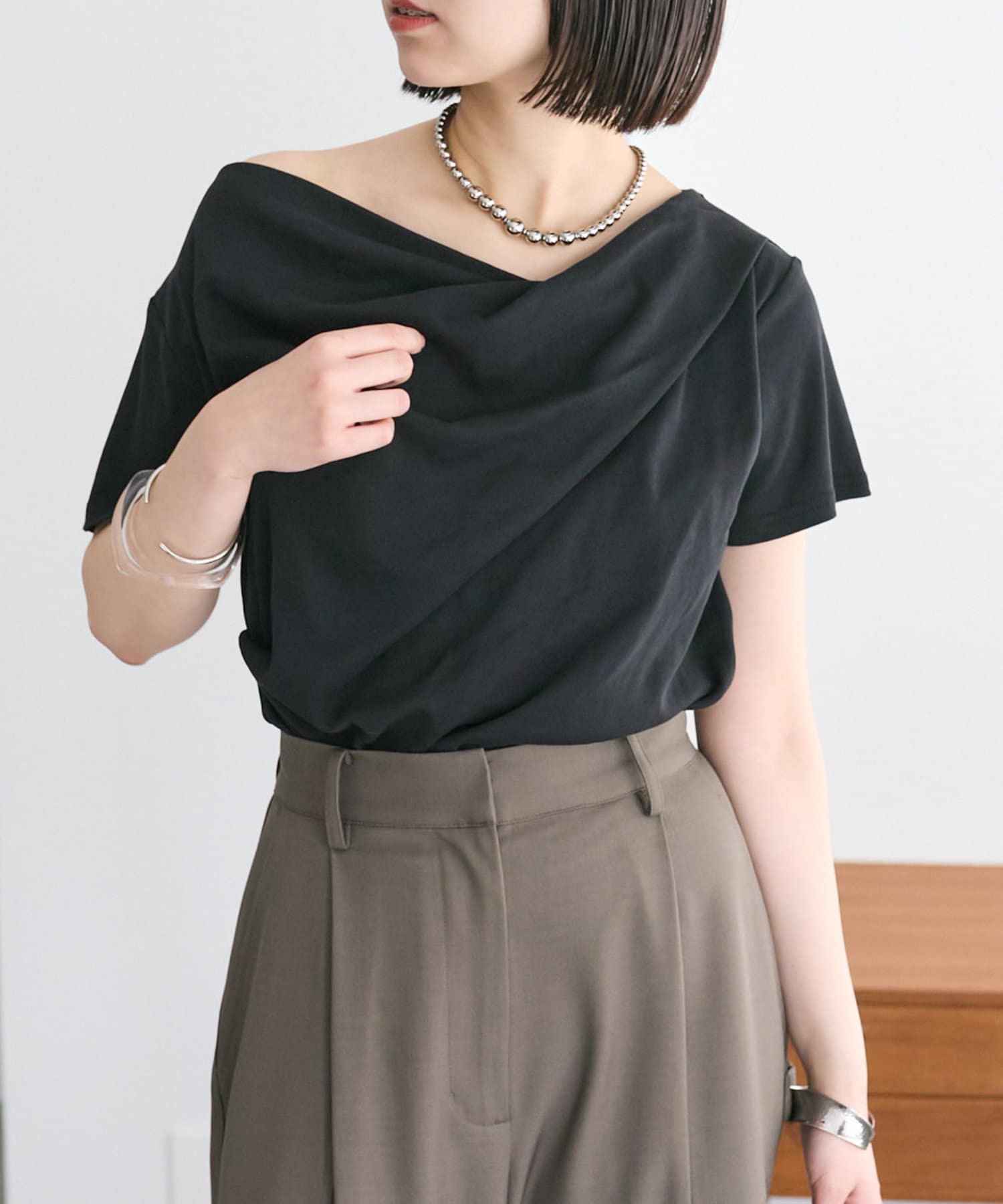 Mystic Off-shoulder T-shirt - Image 58