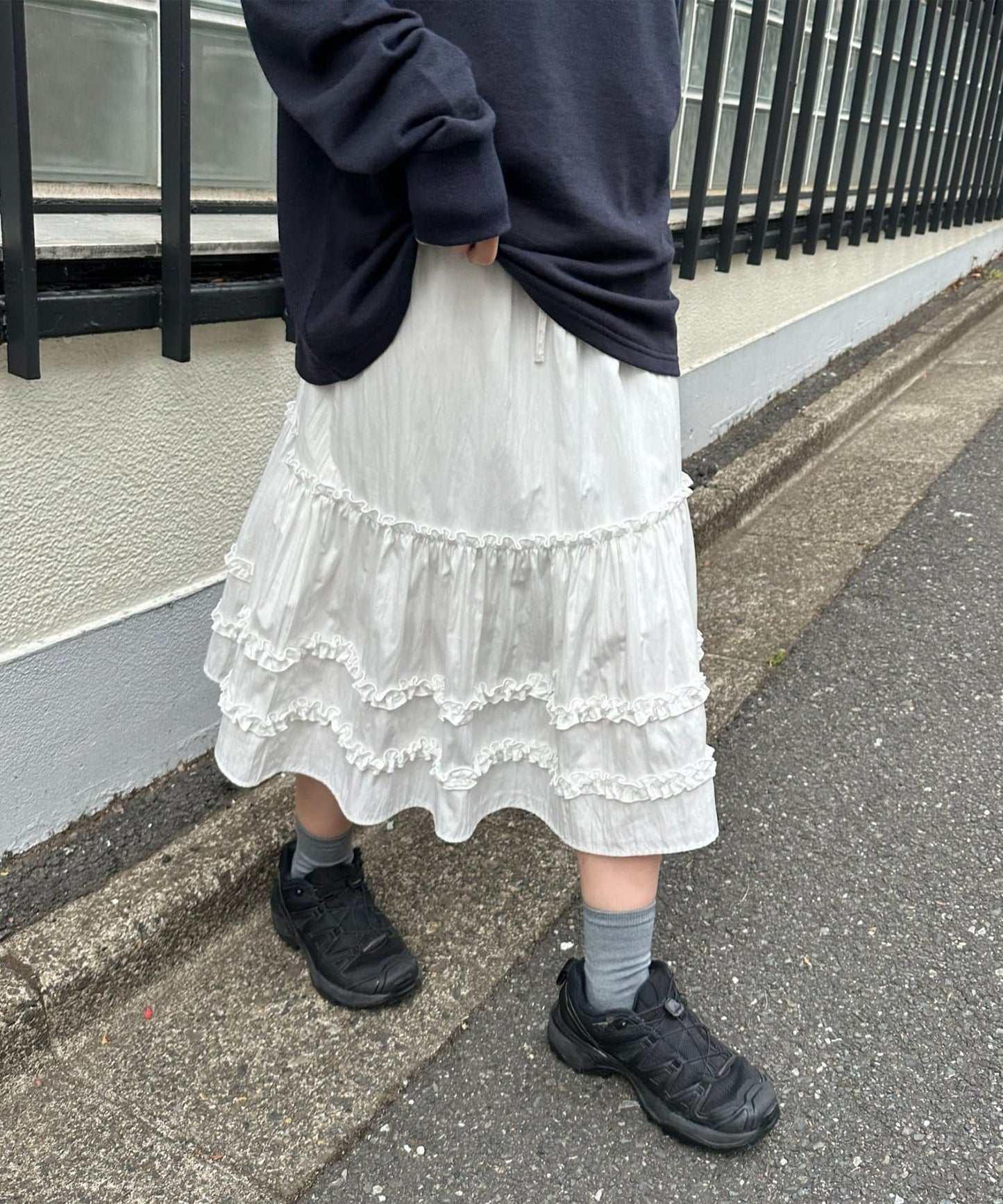 umm. By Discoat Tiered midi skirt - Image 4