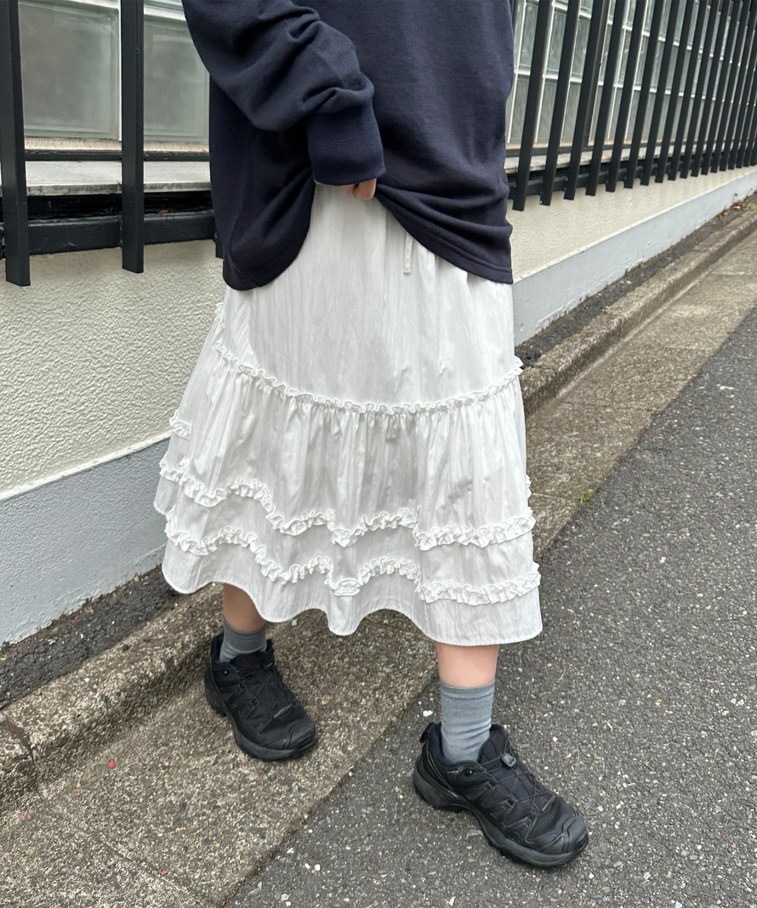 umm. By Discoat Tiered midi skirt - Image 4