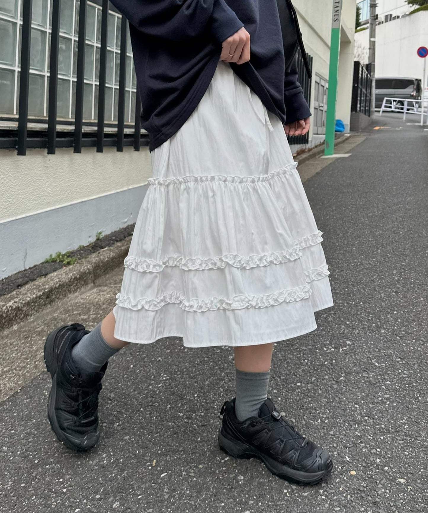 umm. By Discoat Tiered midi skirt - Image 5