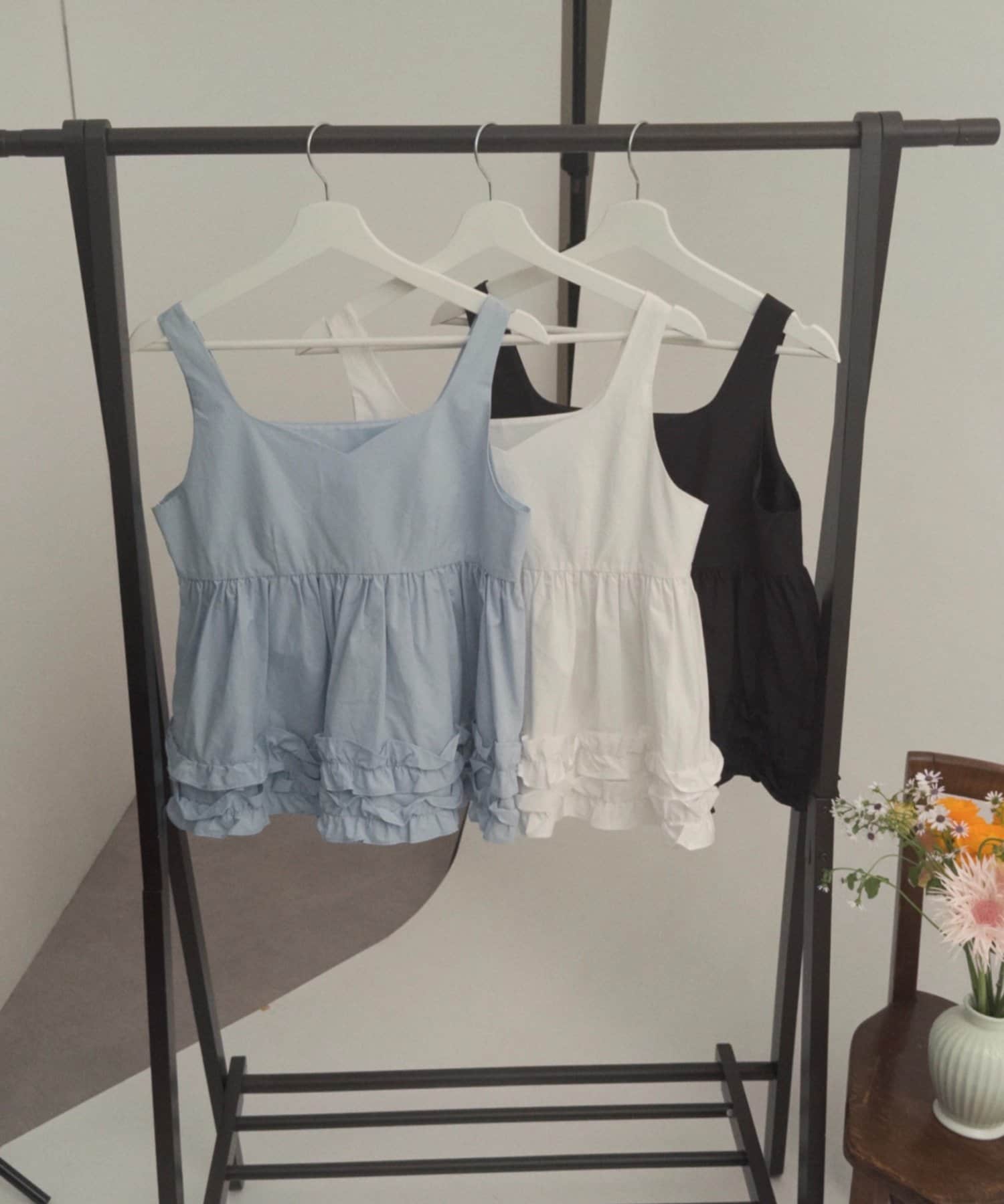 umm. by DISCOAT Frill hem sleeveless blouse - Image 31