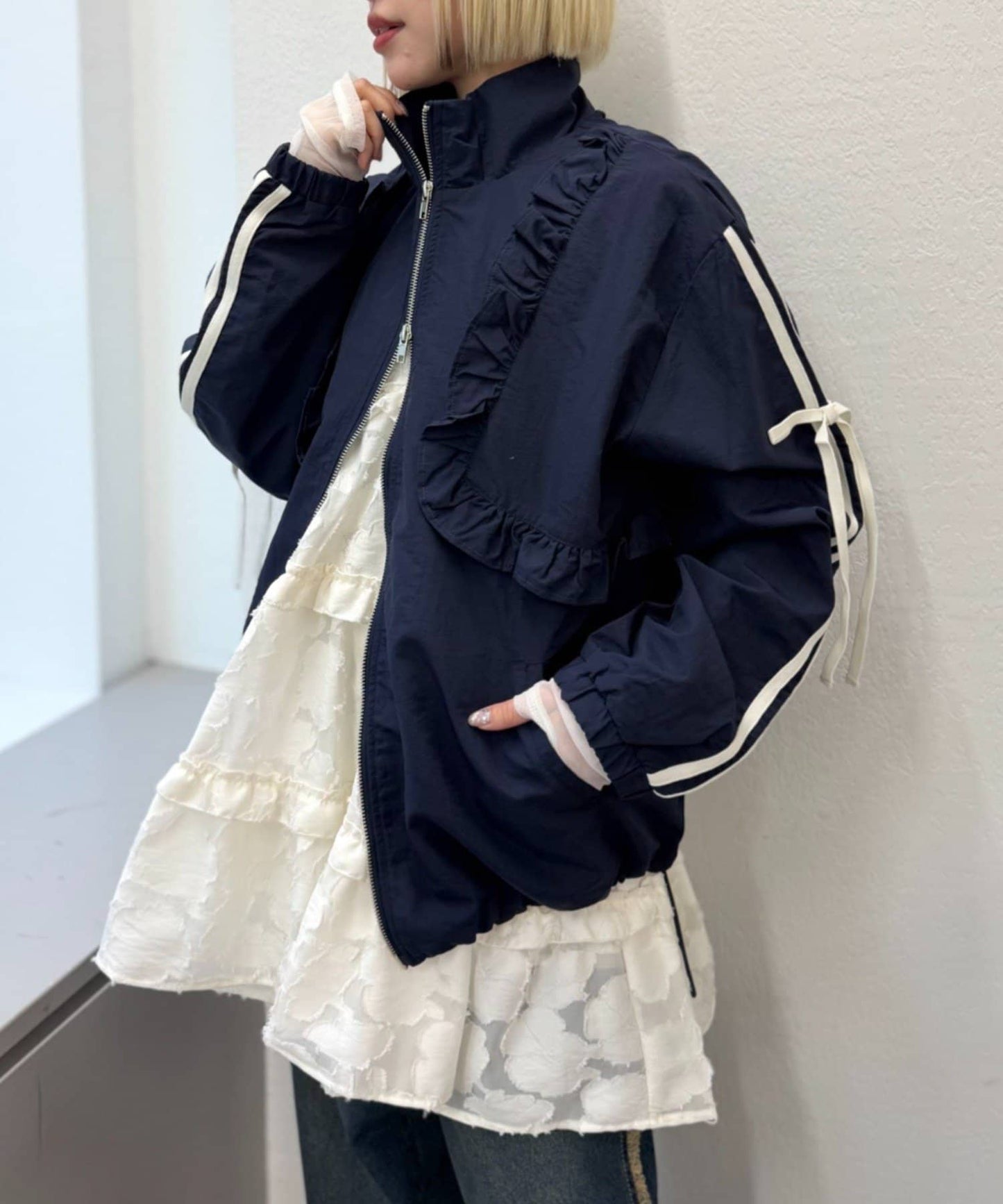 [人氣款2026 version] w closet Frilled nylon blouson - Image 1