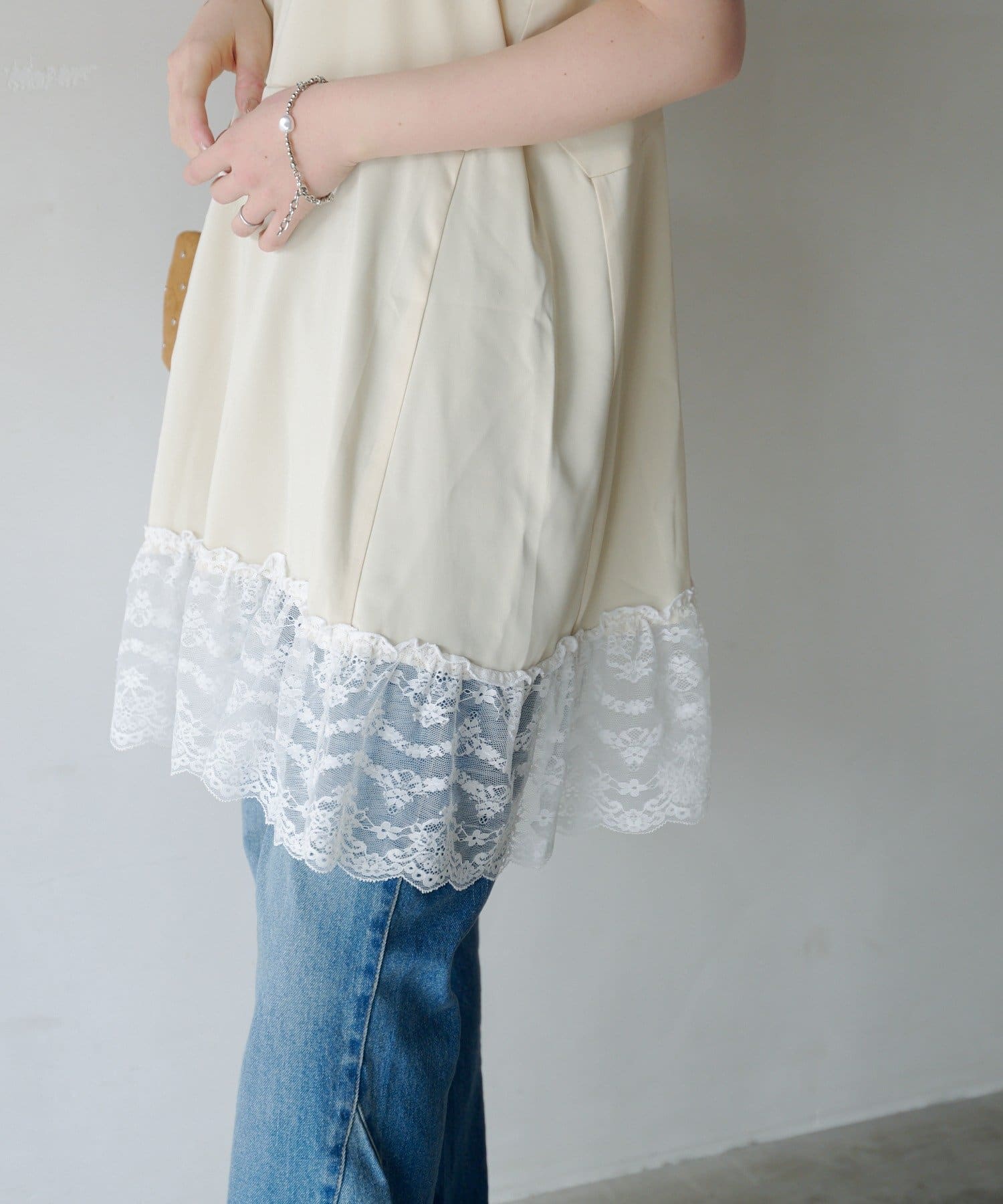 Kastane Satin lace tunic - Image 7