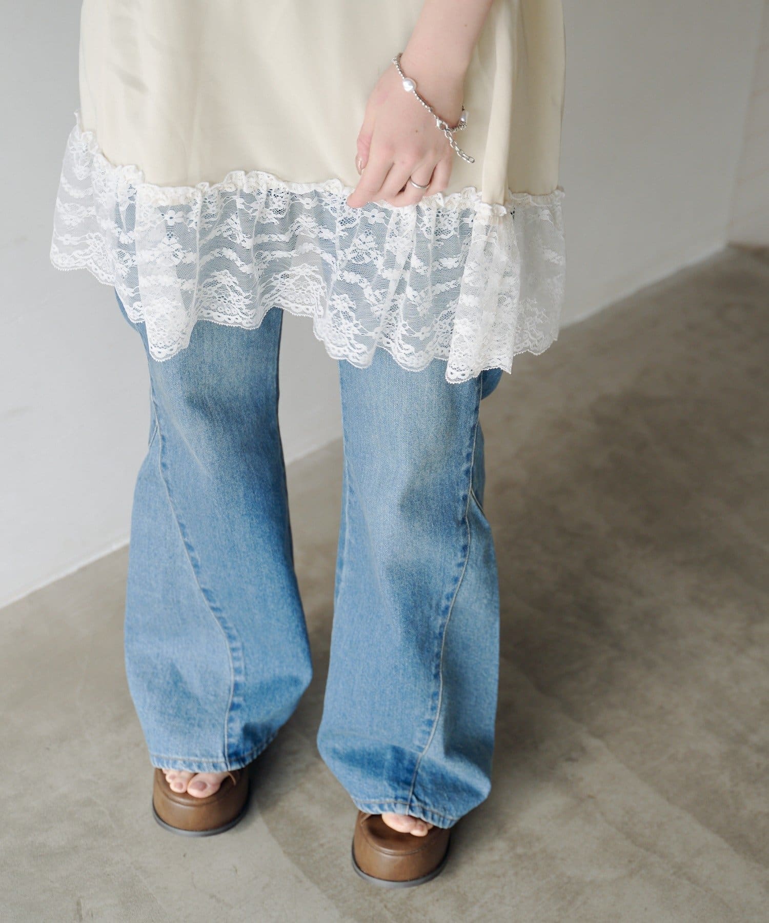 Kastane Satin lace tunic - Image 8