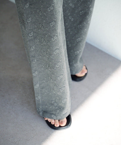 Kastane [Straight] floral embroidered denim - Image 18