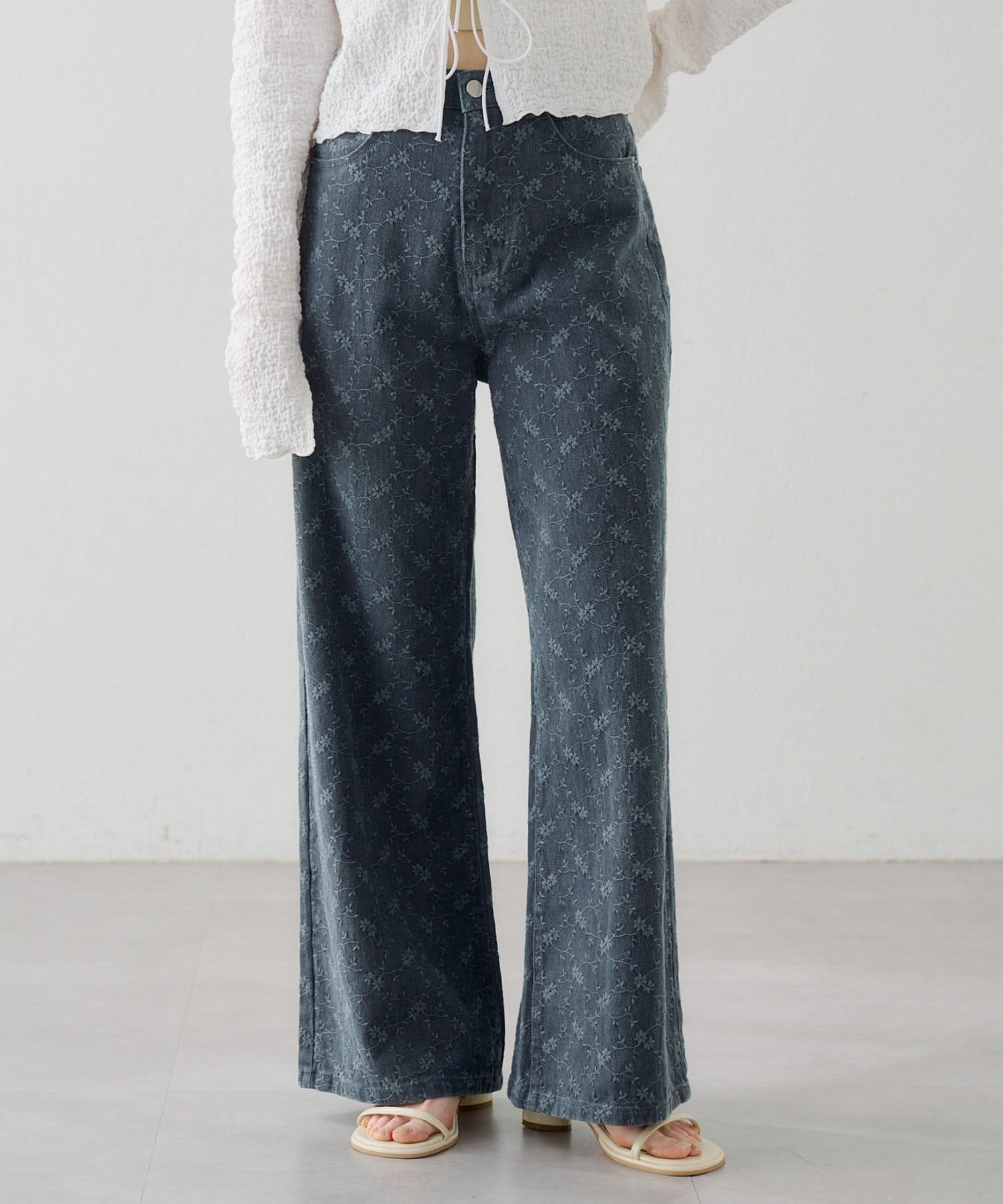 Kastane [Straight] floral embroidered denim - Image 34