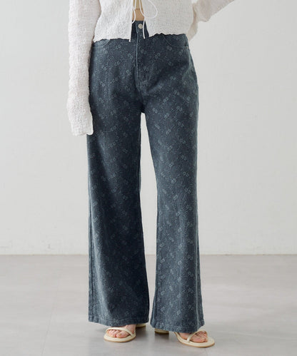 Kastane [Straight] floral embroidered denim - Image 34
