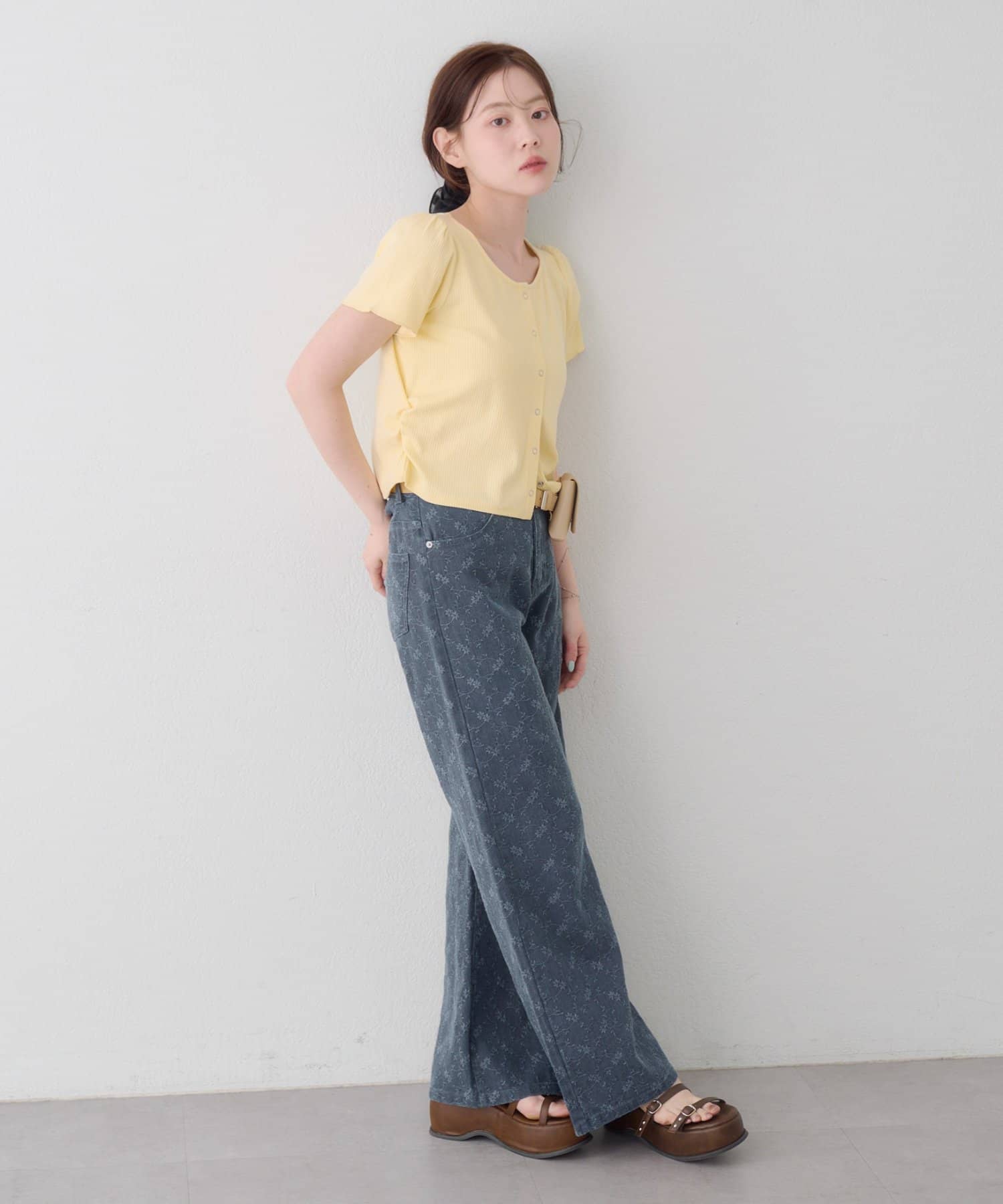 Kastane [Straight] floral embroidered denim - Image 39
