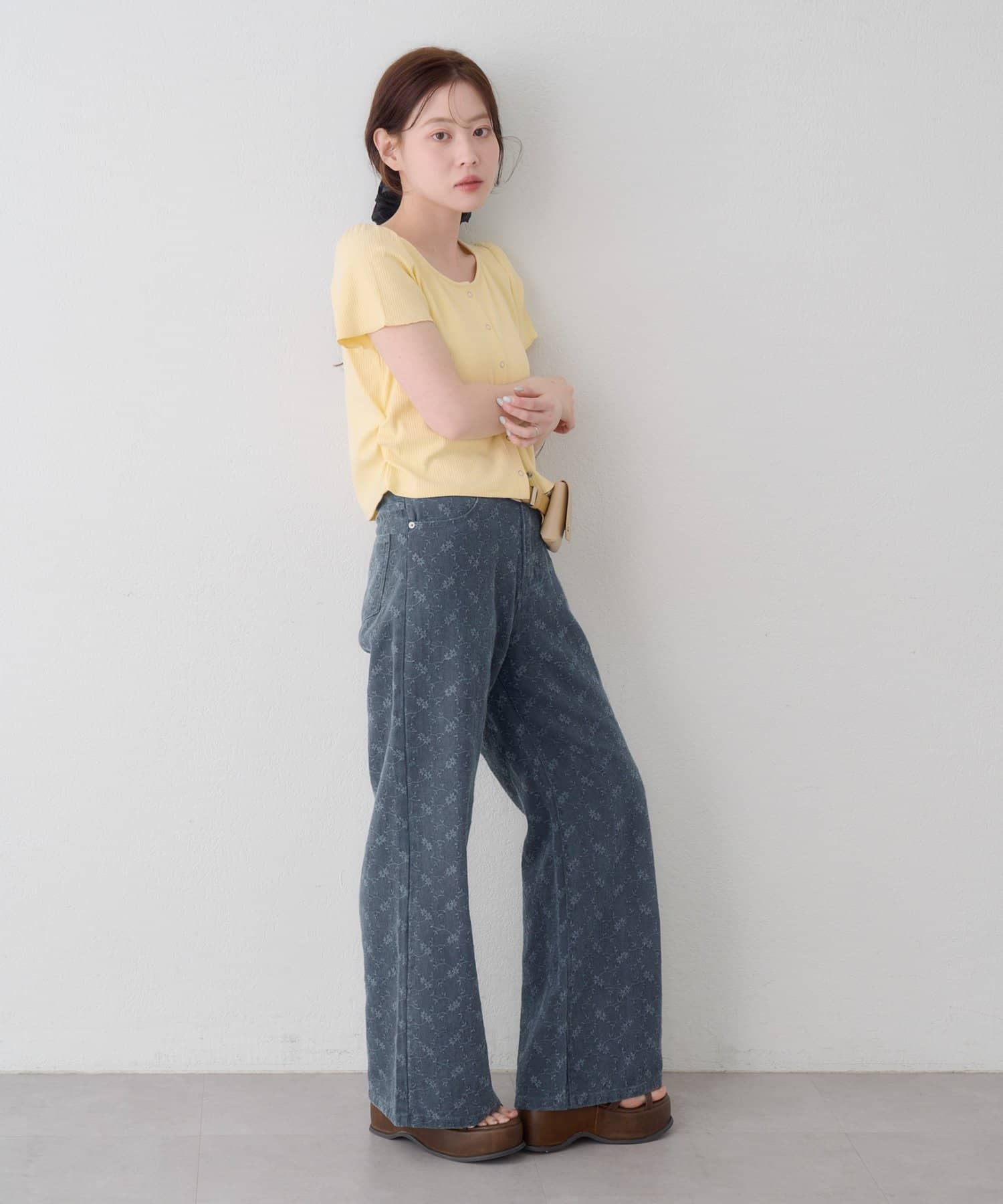 Kastane [Straight] floral embroidered denim - Image 40