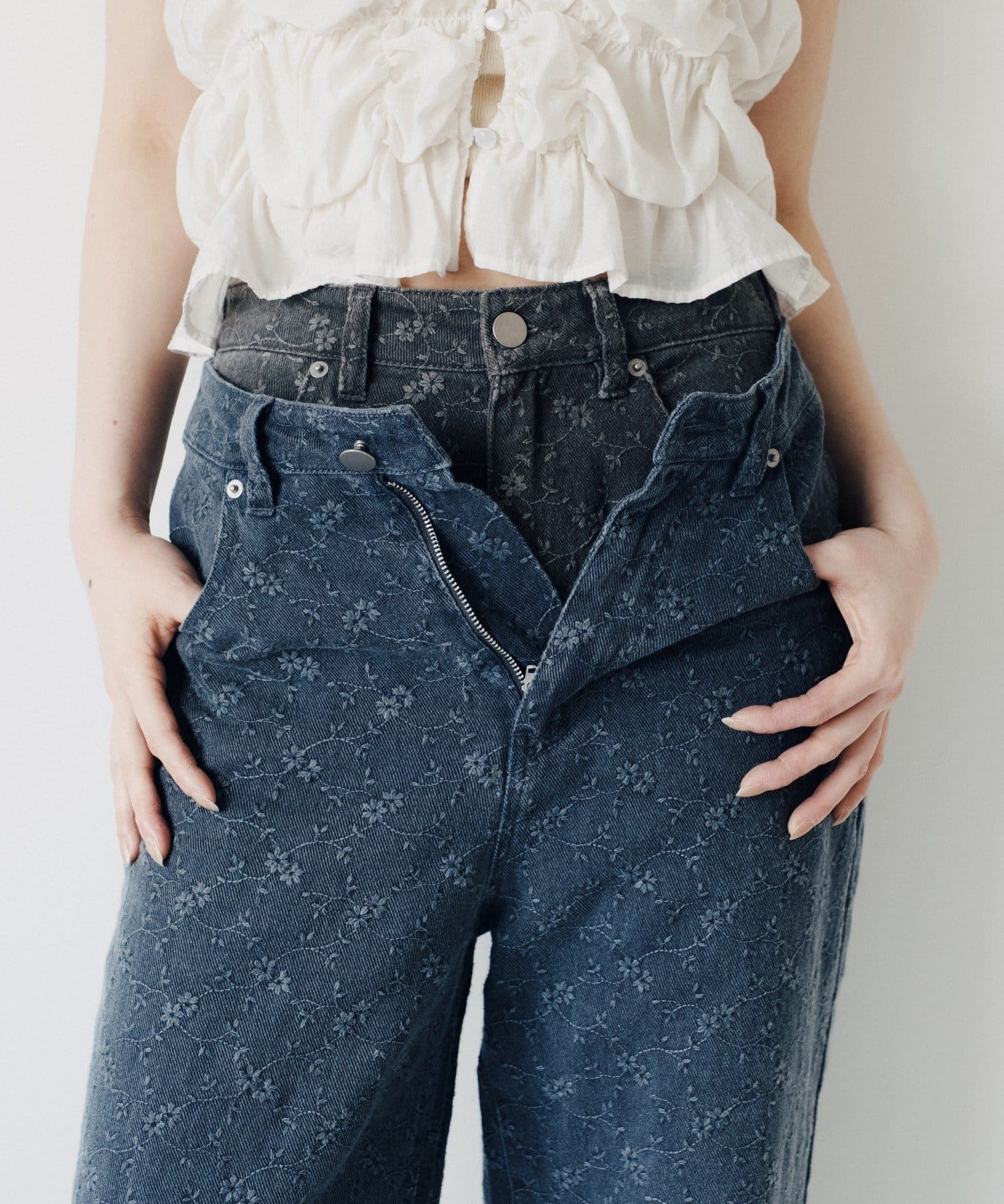 Kastane [Straight] floral embroidered denim - Image 5