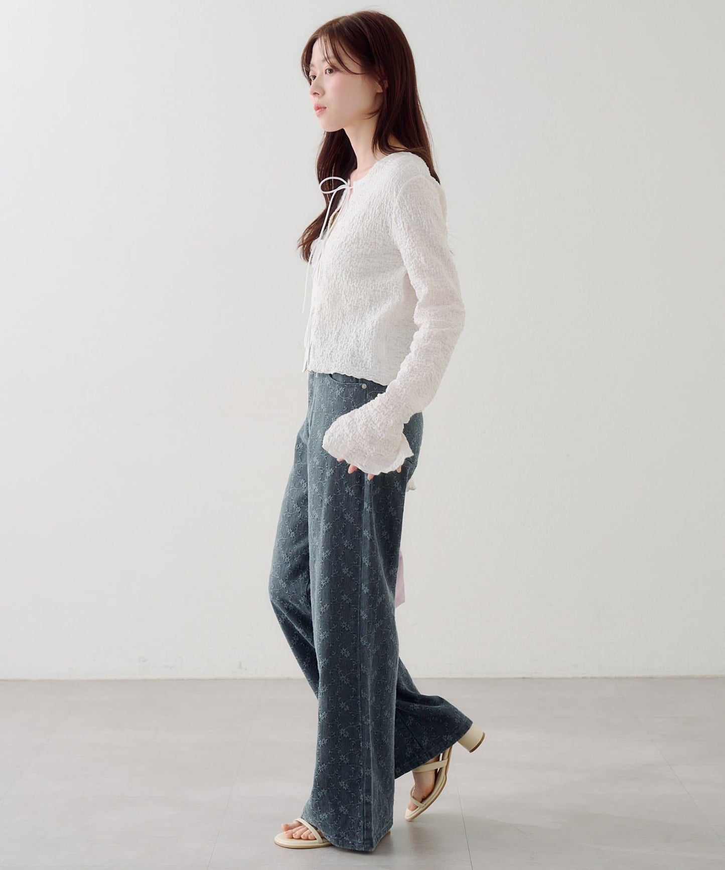 Kastane [Straight] floral embroidered denim - Image 46