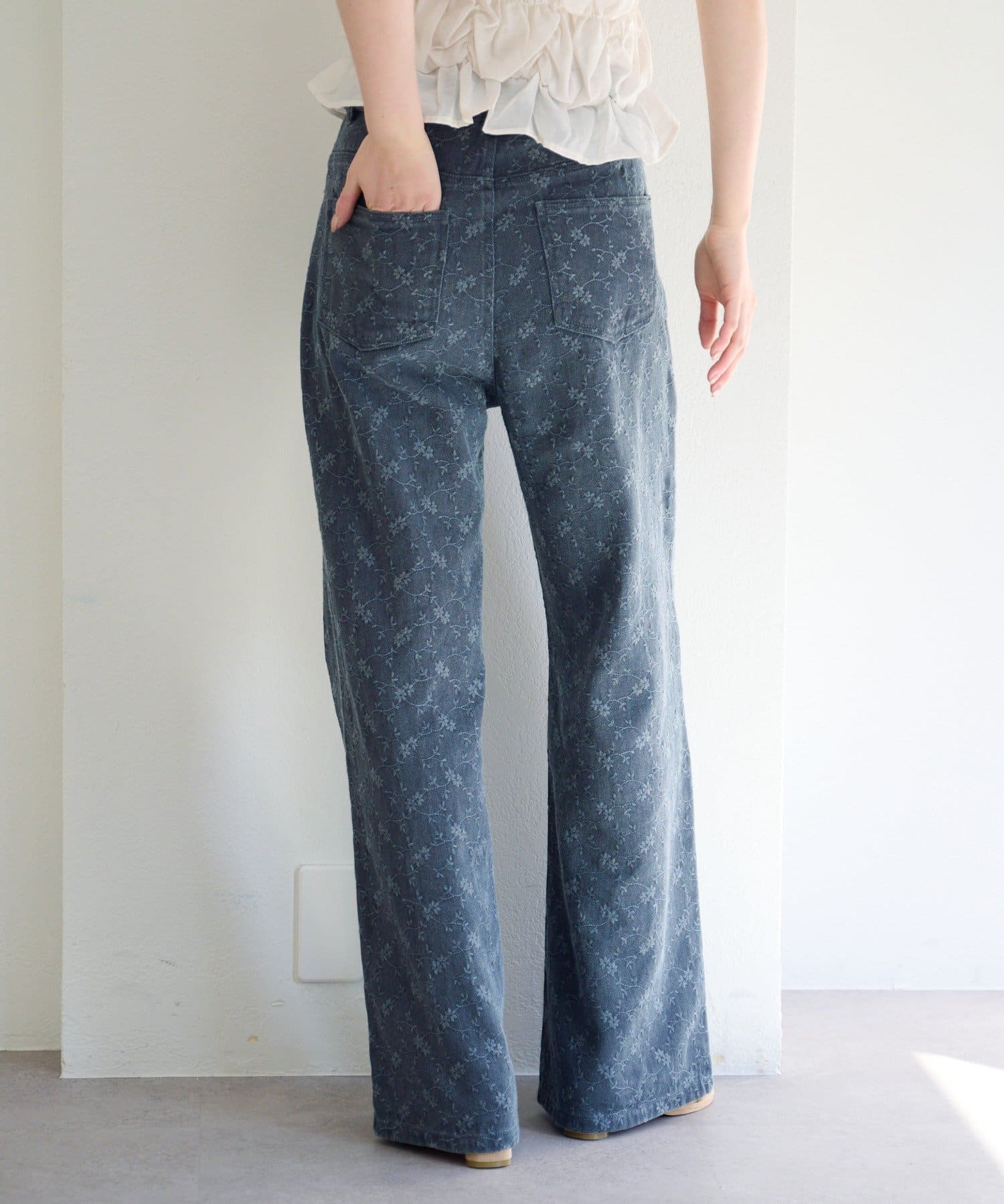 Kastane [Straight] floral embroidered denim - Image 51