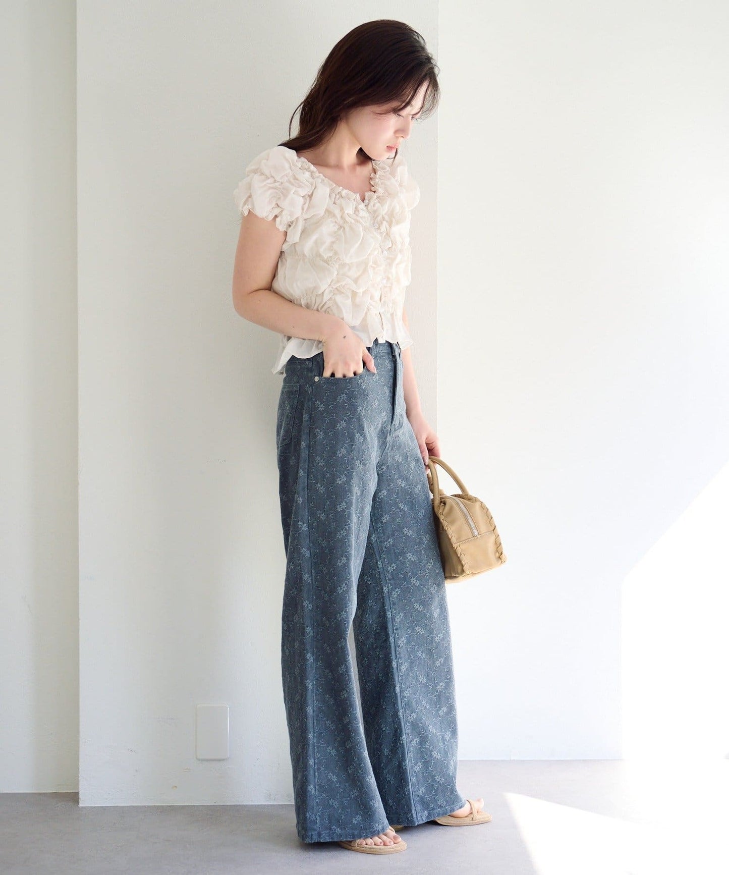 Kastane [Straight] floral embroidered denim - Image 57