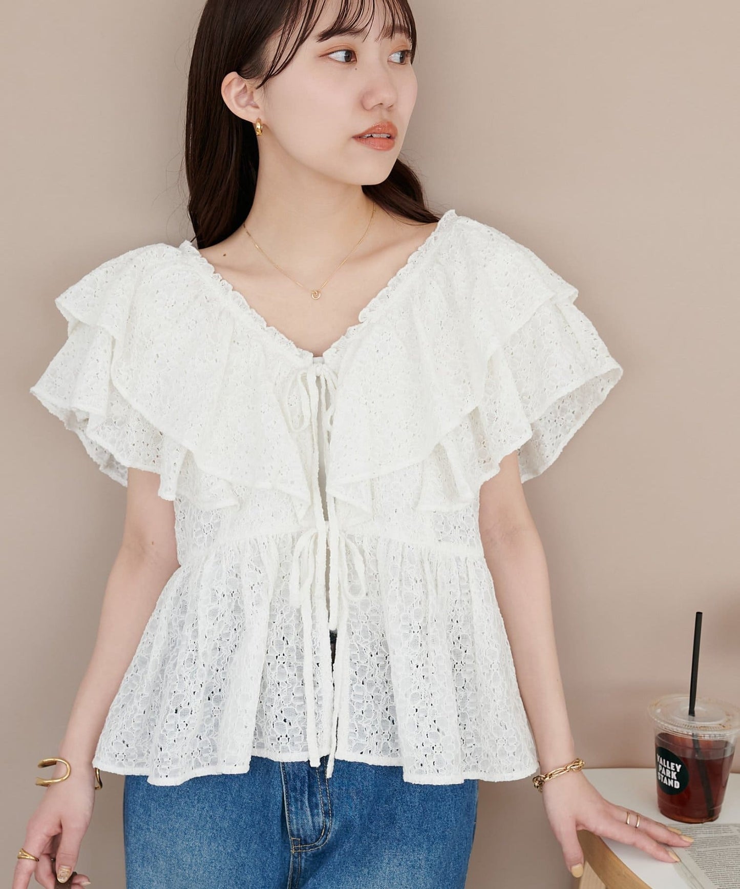 Discoat Lace 荷葉邊 blouse - Image 1