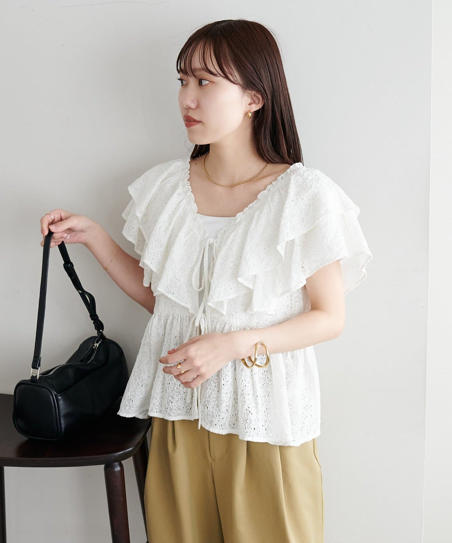 Discoat Lace 荷葉邊 blouse - Image 15