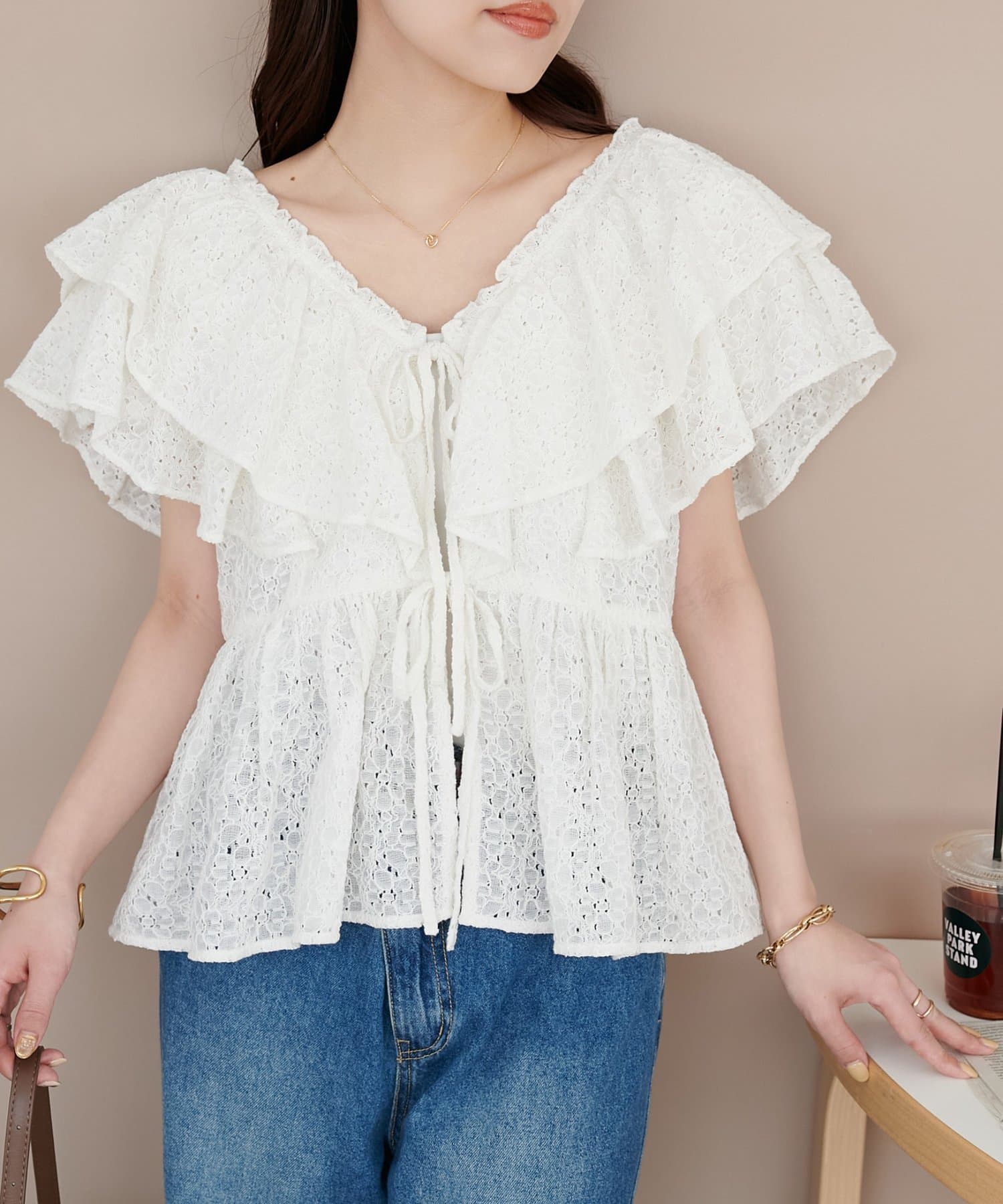 Discoat Lace 荷葉邊 blouse - Image 6