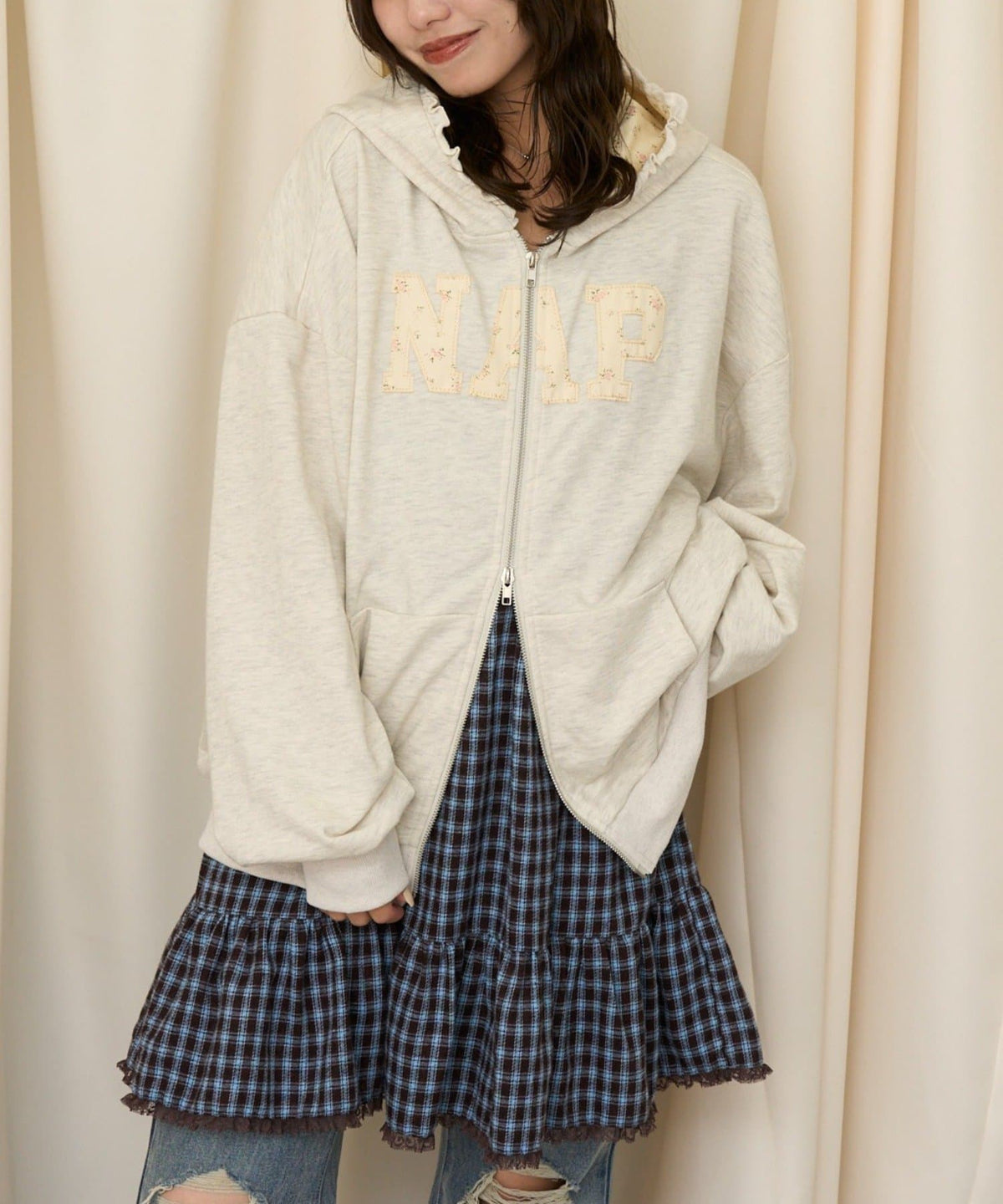 neutral by CIAOPANIC 碎花Logo荷葉邊雙拉鍊連帽Hoodie - Image 14