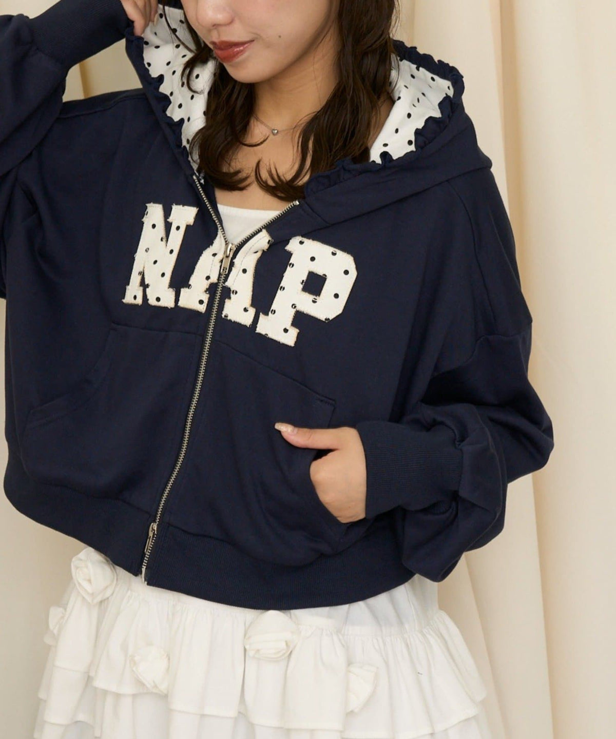 neutral by CIAOPANIC 碎花Logo荷葉邊雙拉鍊連帽Hoodie - Image 39