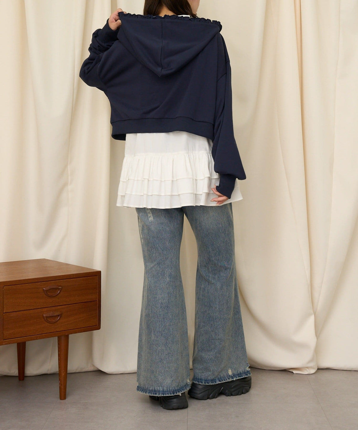 neutral by CIAOPANIC 碎花Logo荷葉邊雙拉鍊連帽Hoodie - Image 42
