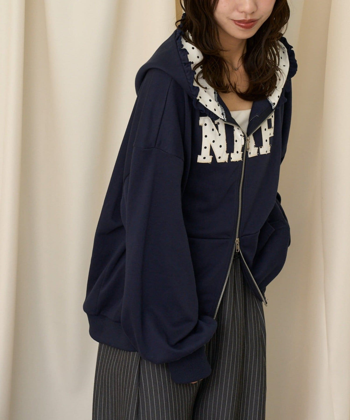 neutral by CIAOPANIC 碎花Logo荷葉邊雙拉鍊連帽Hoodie - Image 30