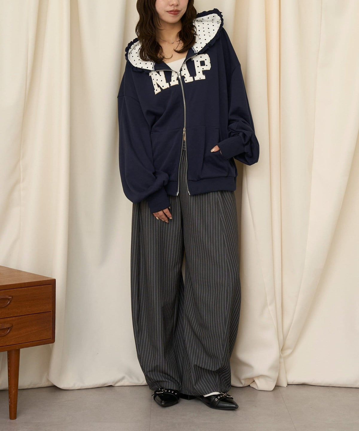 neutral by CIAOPANIC 碎花Logo荷葉邊雙拉鍊連帽Hoodie - Image 33