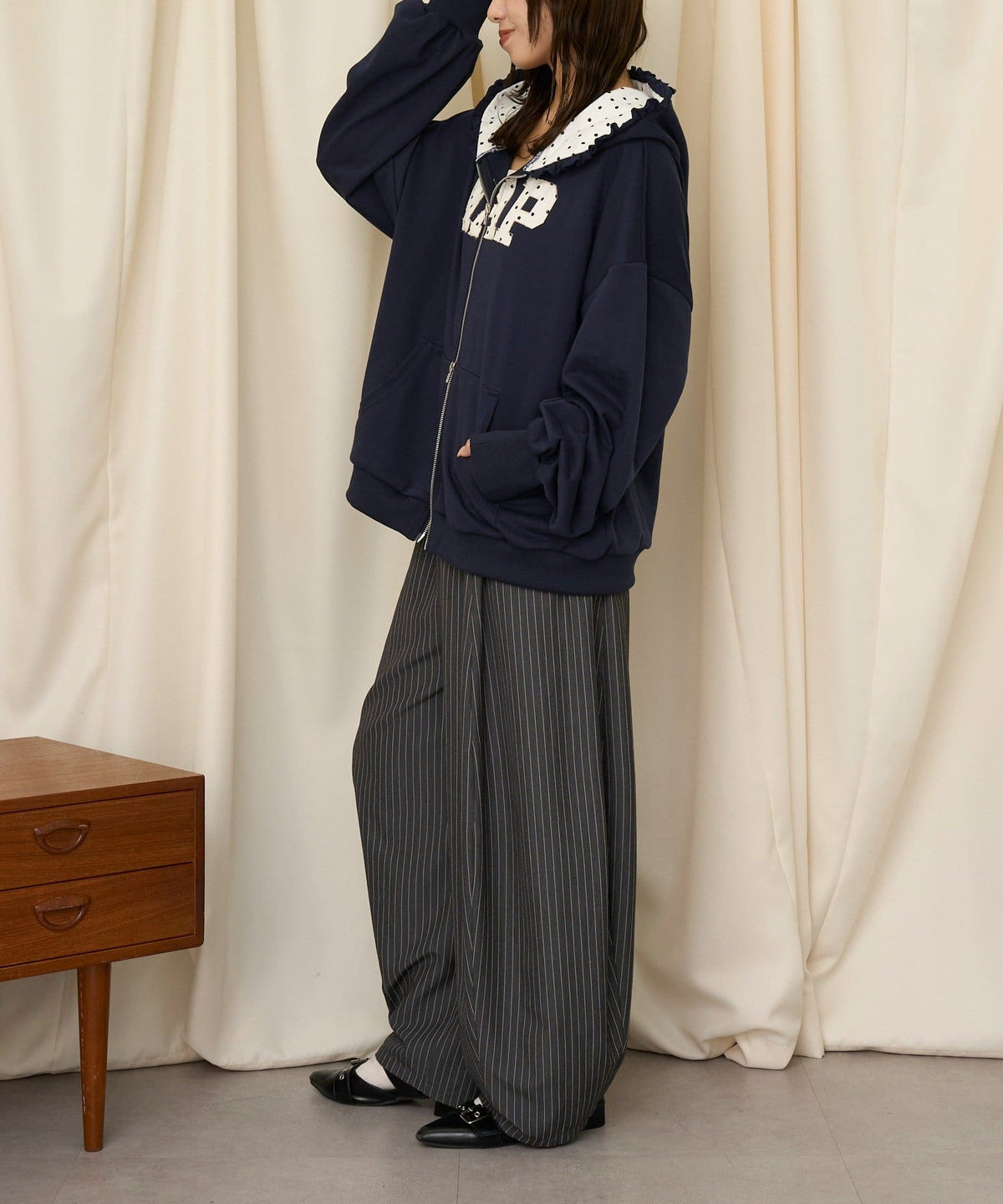 neutral by CIAOPANIC 碎花Logo荷葉邊雙拉鍊連帽Hoodie - Image 34