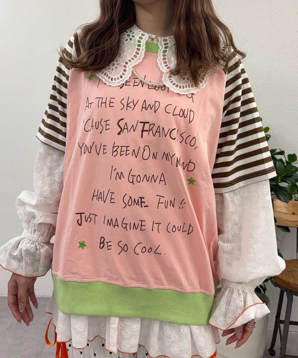 HELLO.SANFRANCISCO Tee with Hooded Ribbon - Image 28
