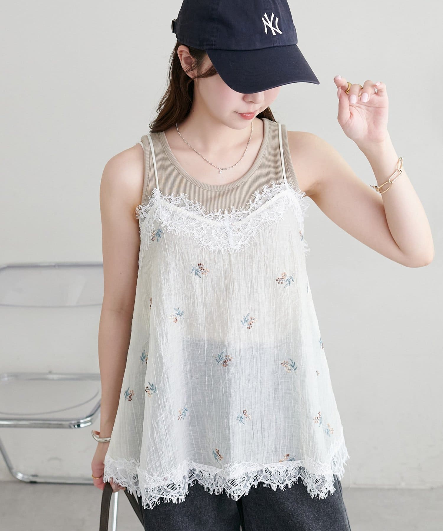 DISCOAT 刺繡薄紗Lace邊吊帶衫 - Image 15