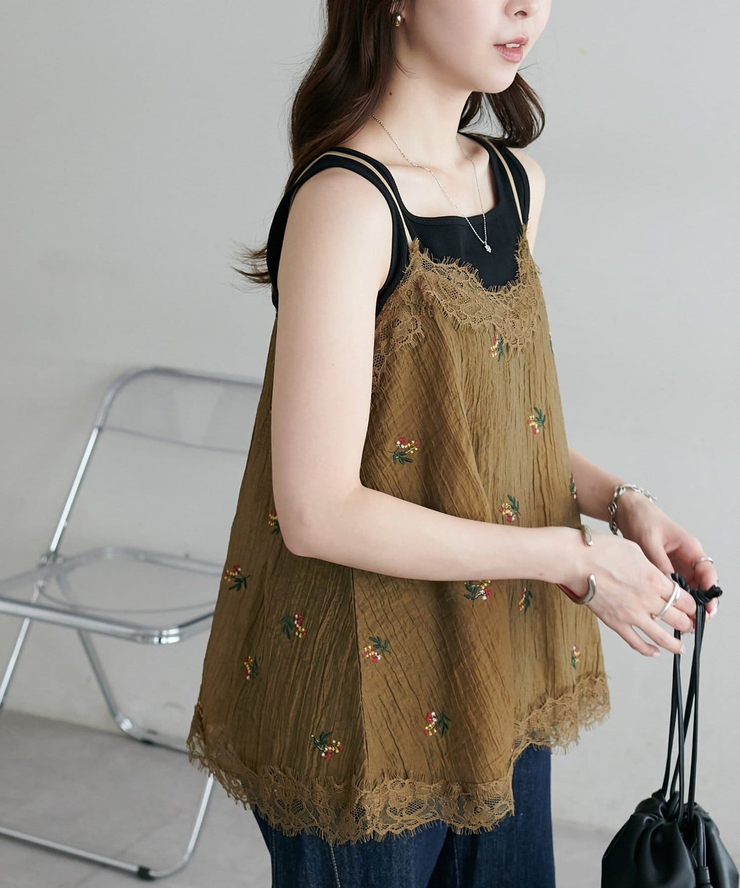 DISCOAT 刺繡薄紗Lace邊吊帶衫 - Image 37