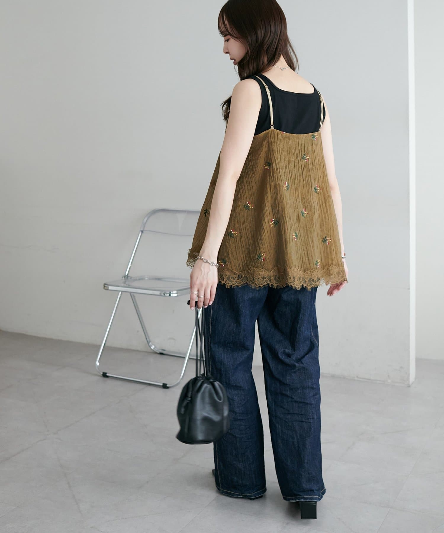 DISCOAT 刺繡薄紗Lace邊吊帶衫 - Image 41