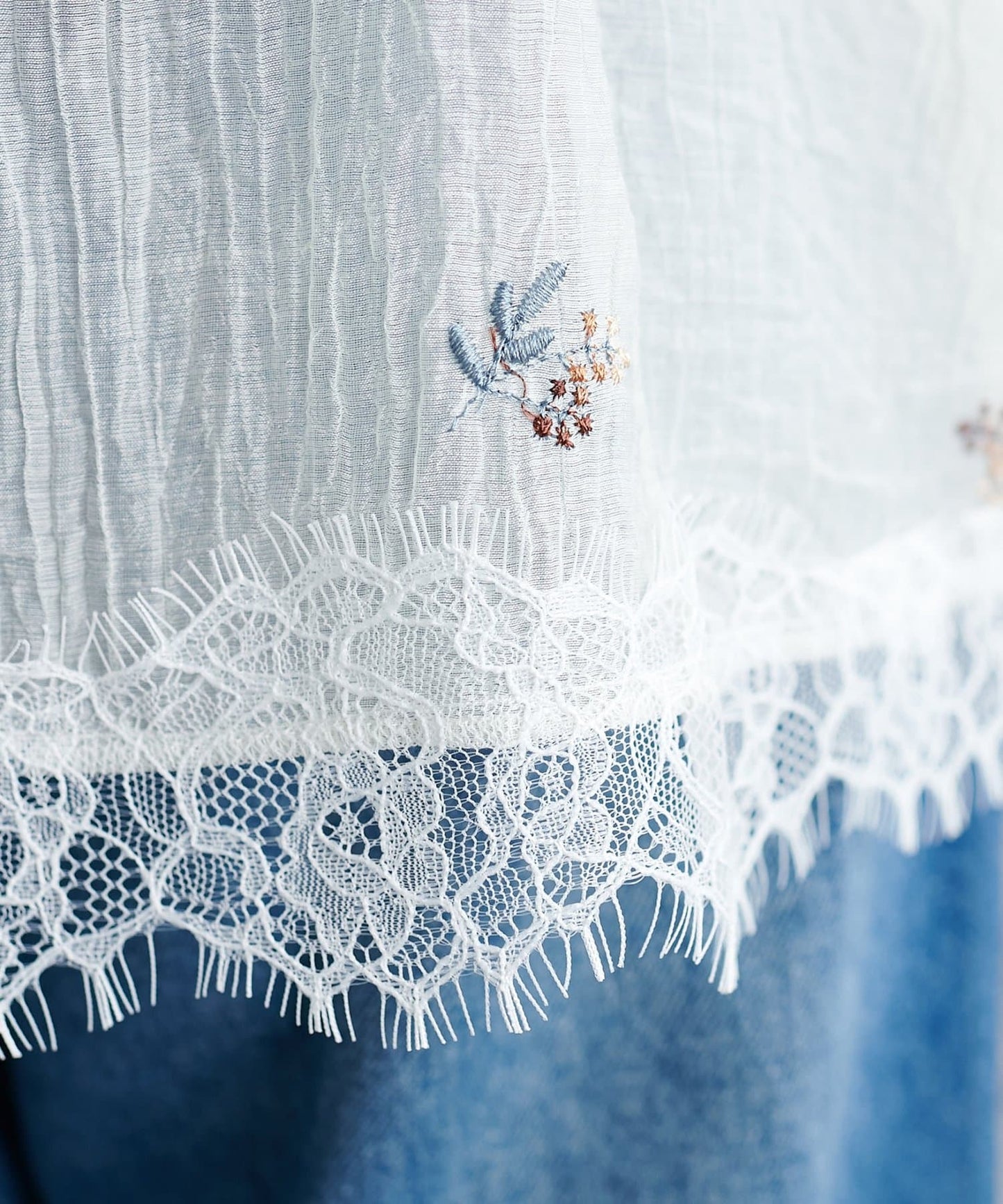 DISCOAT 刺繡薄紗Lace邊吊帶衫 - Image 66