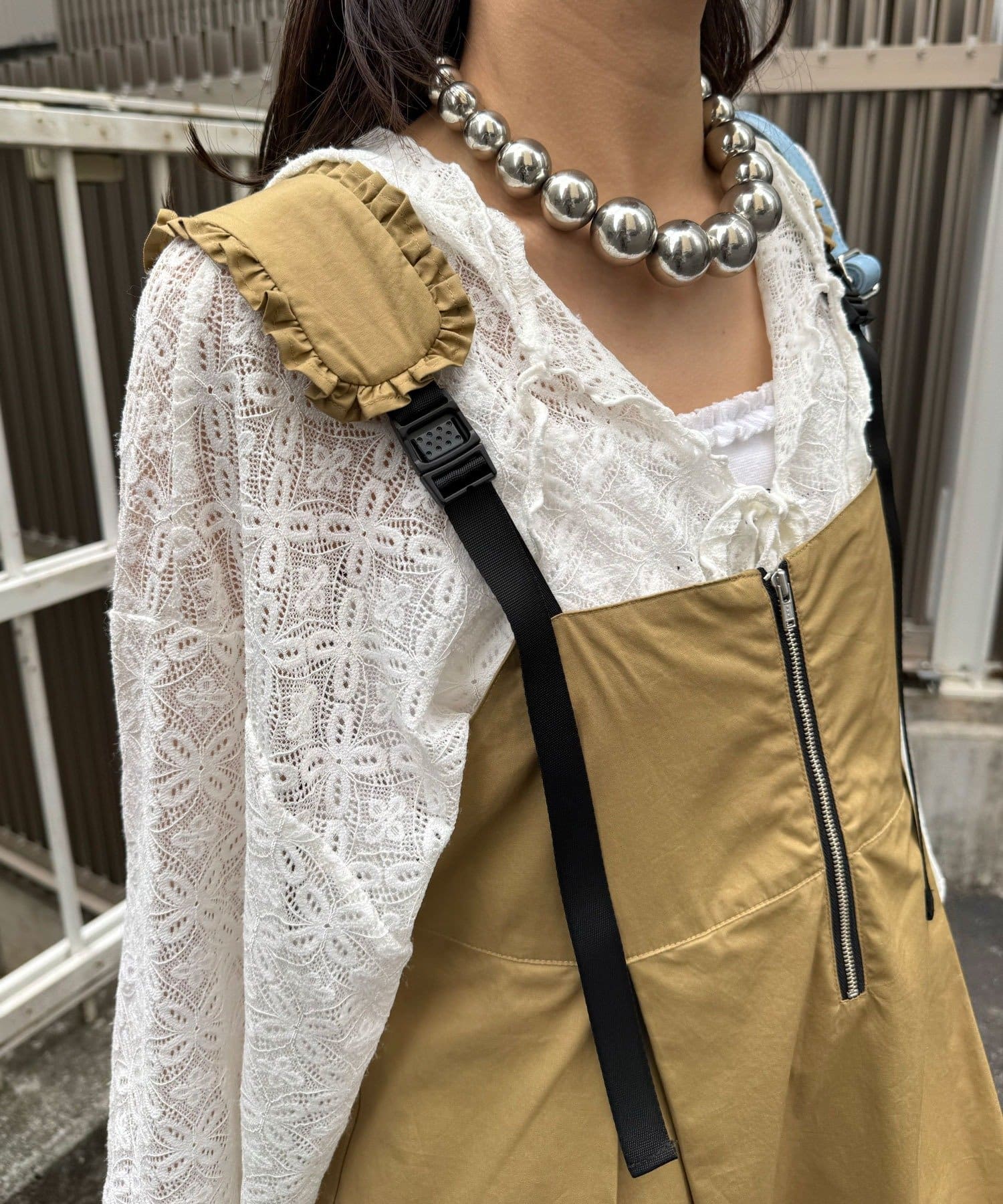 CIAOPANIC 荷葉邊軍裝風中長背帶裙 - Image 8